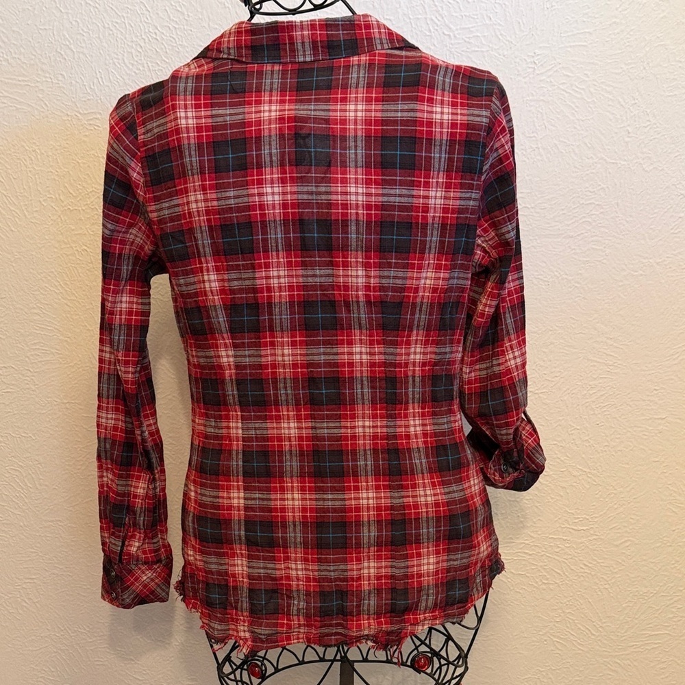 ☎️☎️☎️bogoho ☎️☎️☎️Forever 21 Red and Black Plaid Button-Down Shirt - Picture 10 of 12